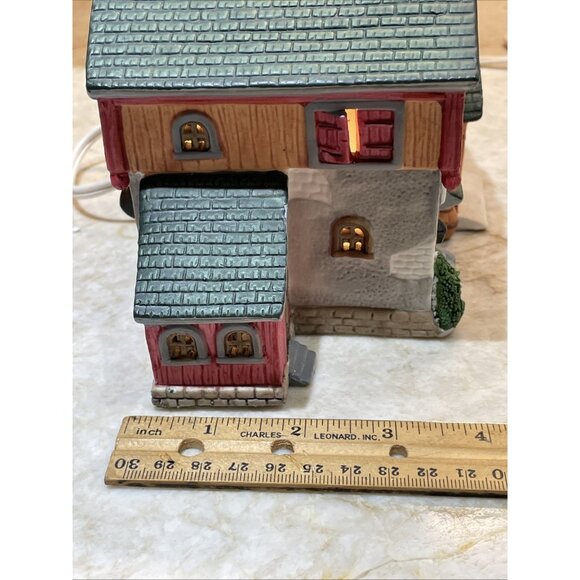 1993 Lemax Dickensvale Village Harleys Feed General Store Lighted Building - Picture 13 of 14